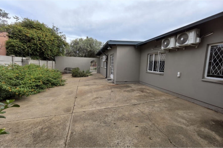 4 Bedroom Property for Sale in Labram Northern Cape
